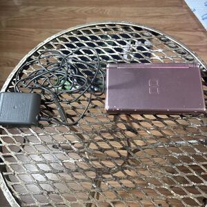 Nintendo DS Lite Handheld & Charger Coral Pink Screen Issues See Pics Tested